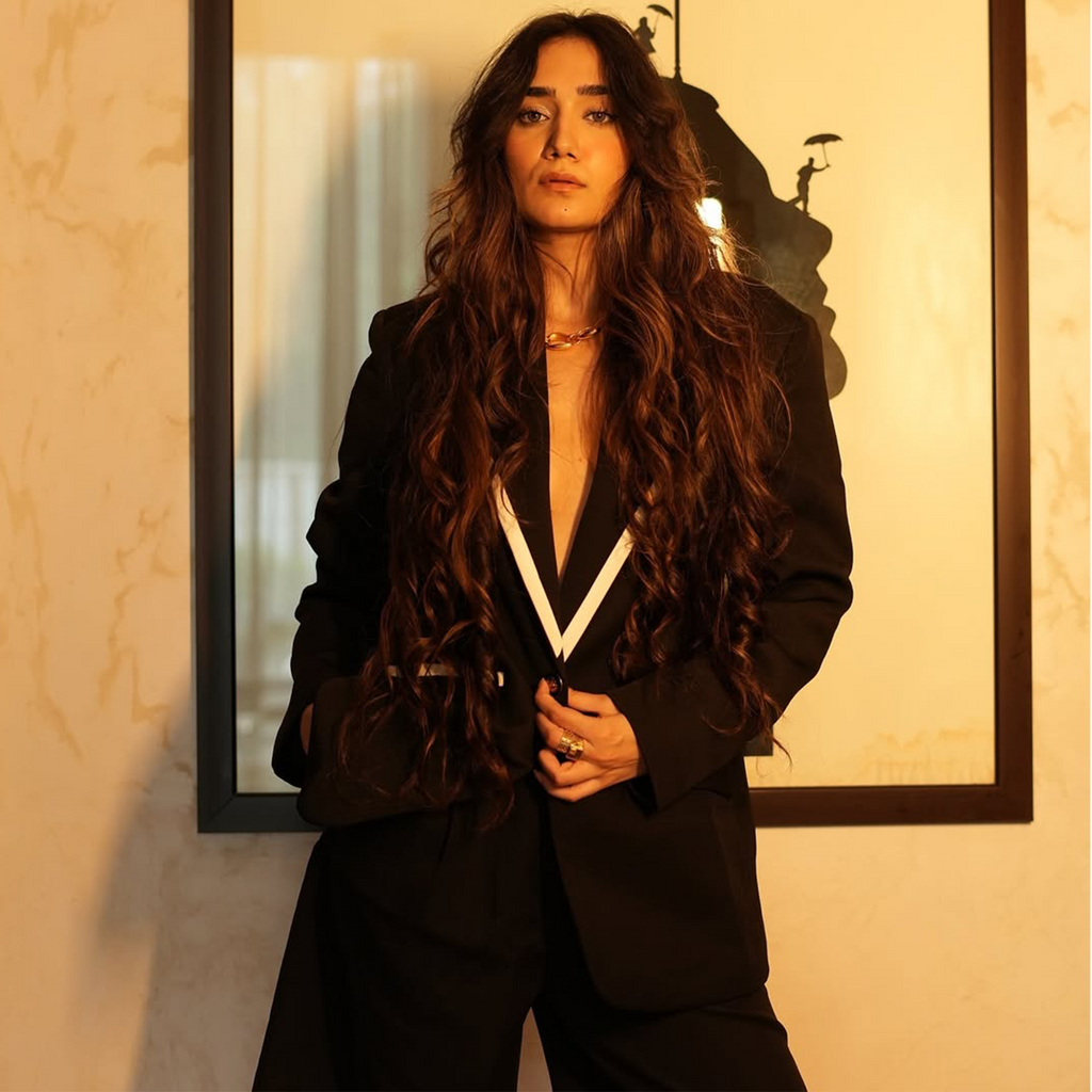 Sötbella Formal Black Blazer and Wide Shorts Co-ord Set