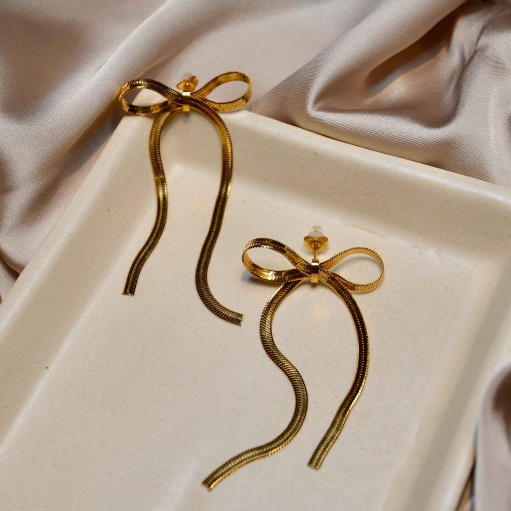 Pack of 2 Gold Bow & Heart Drip Earrings