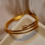 Snap Gold Bangle Braclet