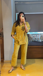 Kari by Preeti Singhal Lana Set