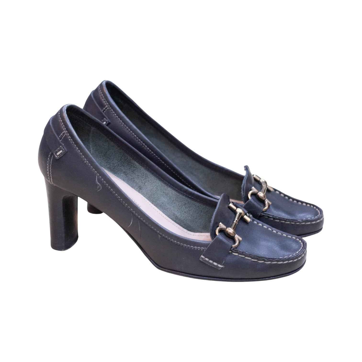 Salvatore Ferragamo Black Leather Gancini Loafer Pumps