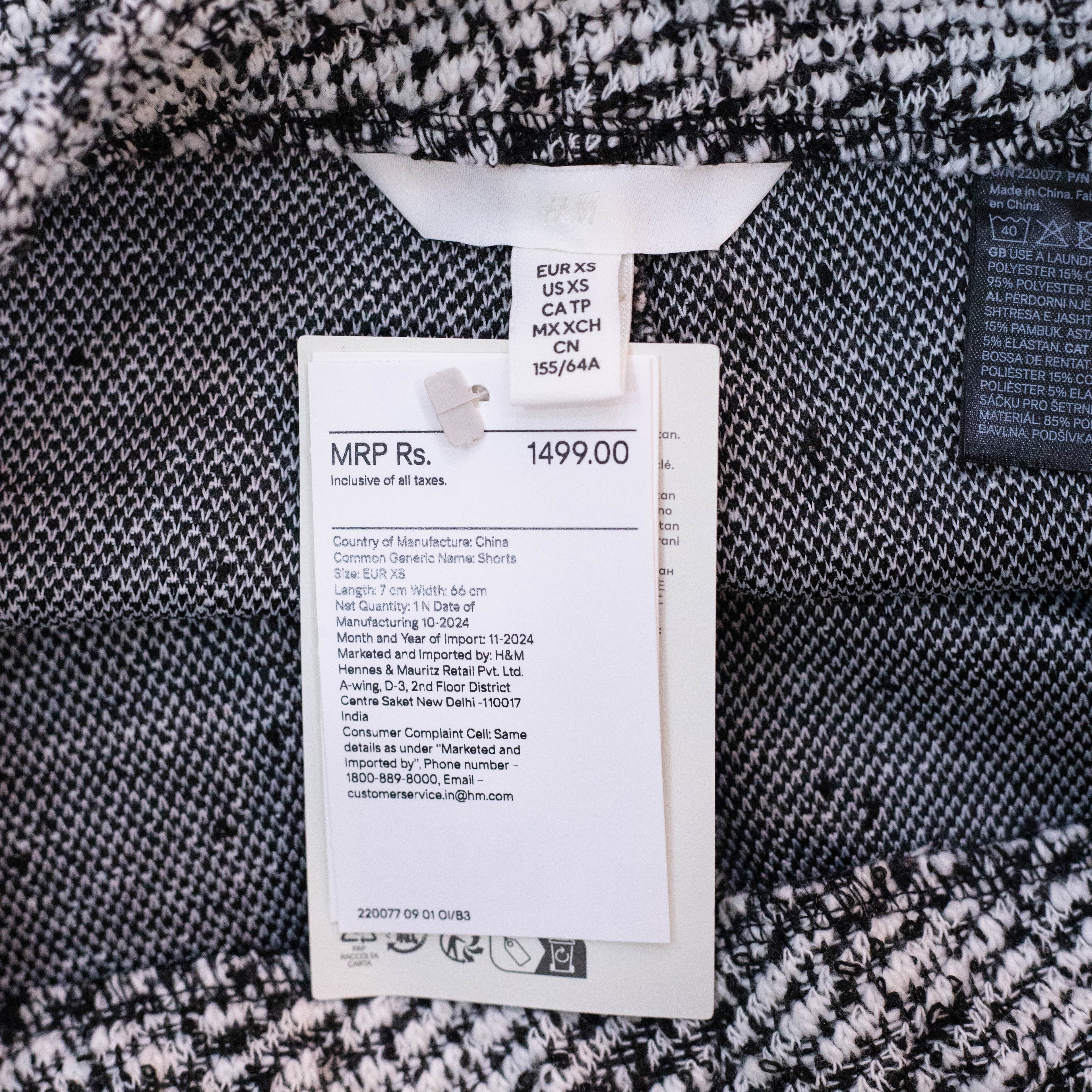 H&M Black White Herringbone Tweed Skort