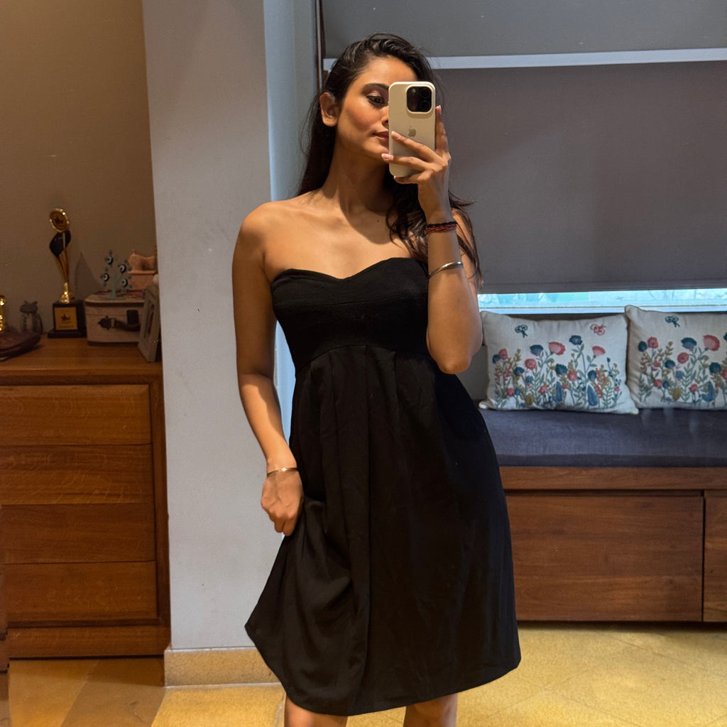 Club Monaco Strapless Pleated Sweetheart Cocktail Dress