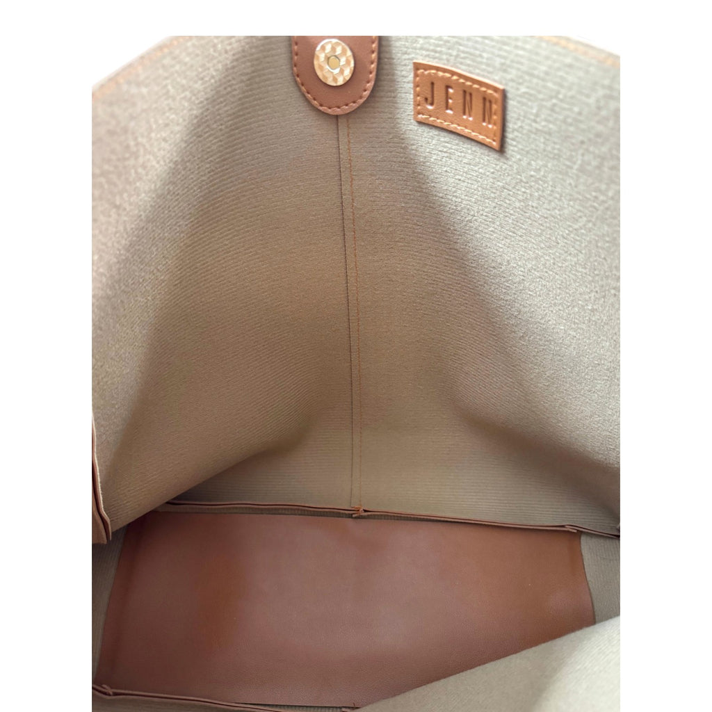 Label Jenn Pocket Tote 3.0 in Tan