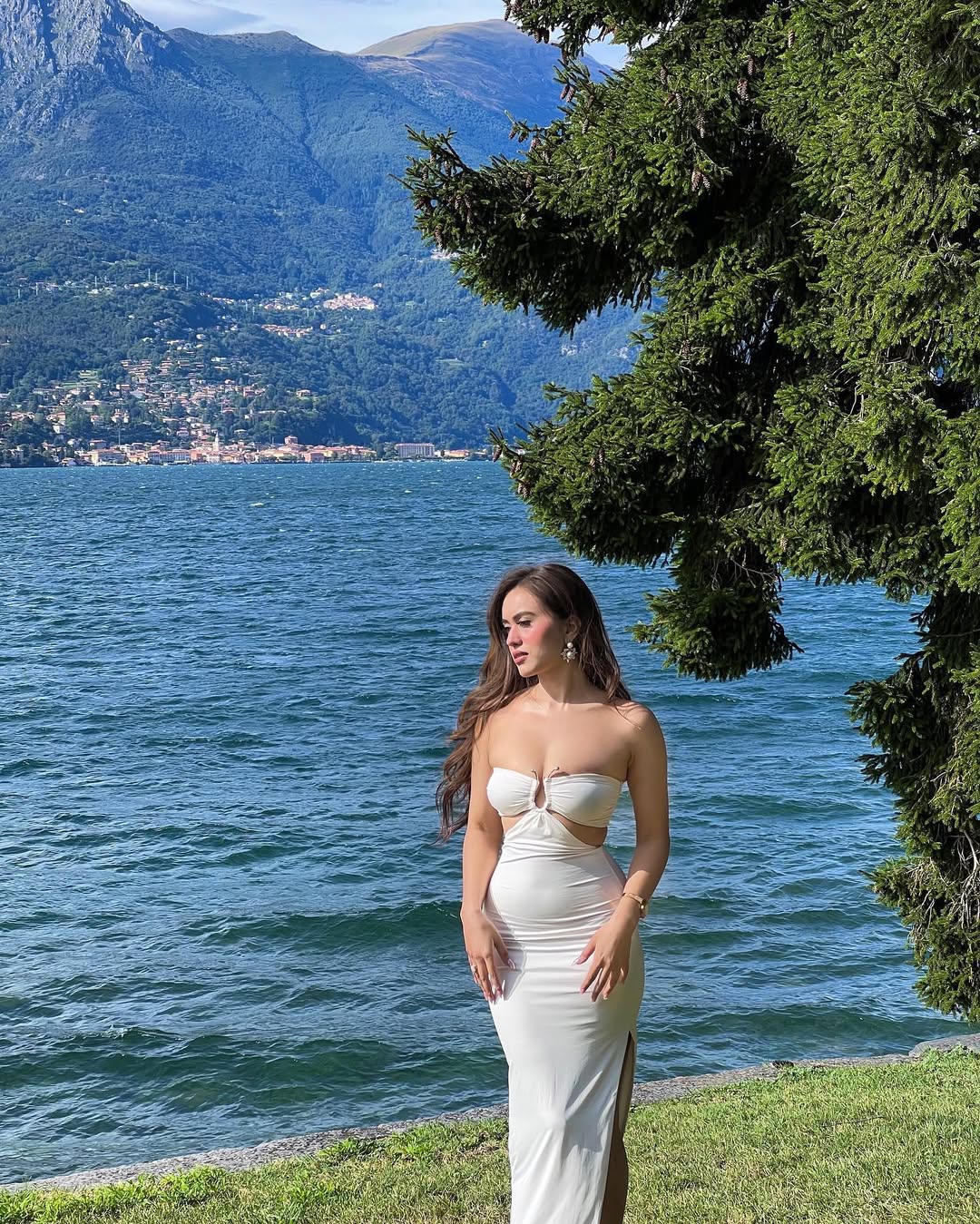 Oh Polly Ivory Ring-Detail Maxi Dress