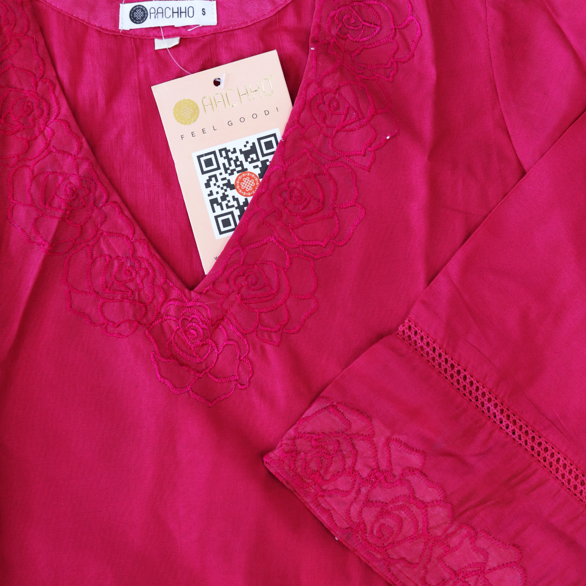 Aachho Hanya Magenta Embroidered Chanderi Suit Set